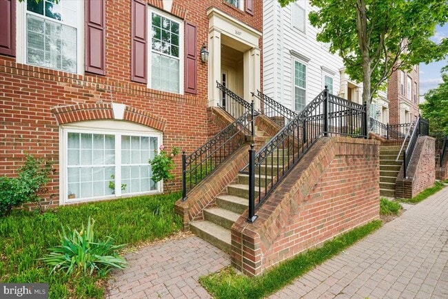 Building Photo - 1607 Potomac Greens Dr