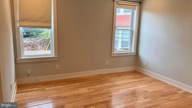 Building Photo - 629 N 32nd St