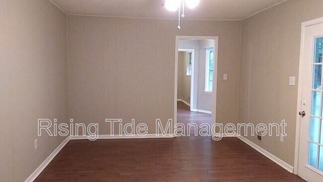 Building Photo - 2743 Lee Meadows Dr