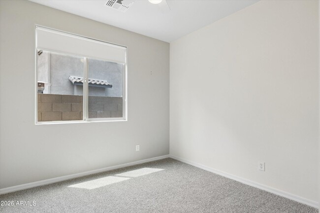 Building Photo - 3826 E Cat Balue Dr