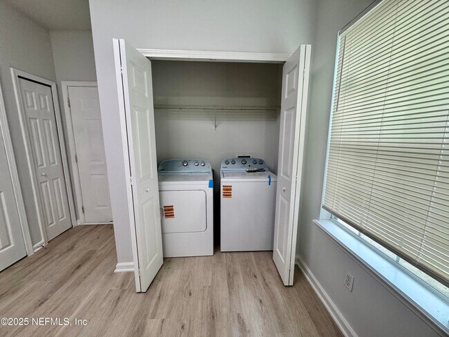 Building Photo - 4815 Playpen Dr