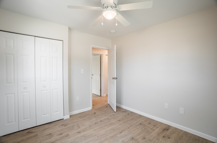 Building Photo - 405 Joellen Pl