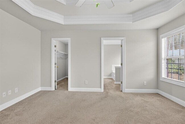 Building Photo - 5630 Saltcreek PIace NE