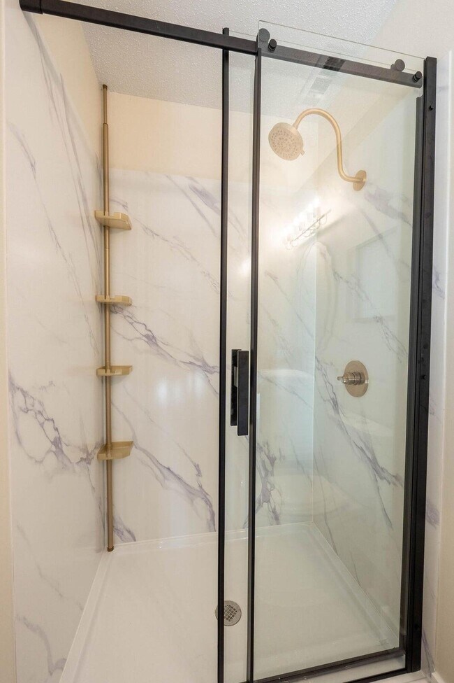 Building Photo - 1 Stafford Cir NE