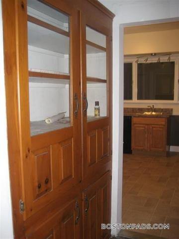 Building Photo - 99 Hancock St