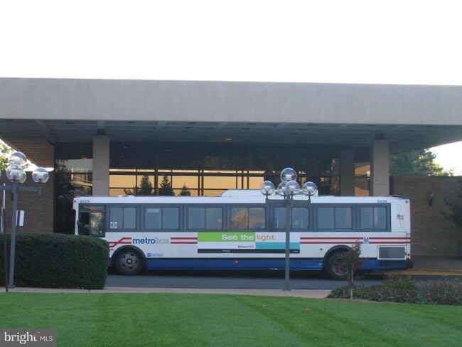 Building Photo - 3705 S George Mason Dr