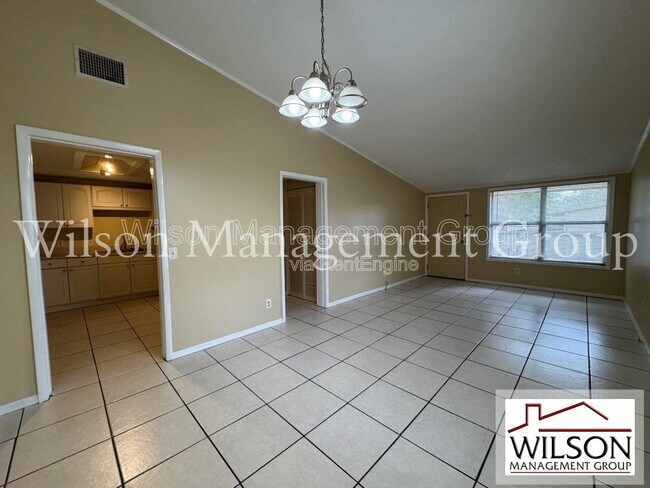 Building Photo - 359 Chaucer Ct