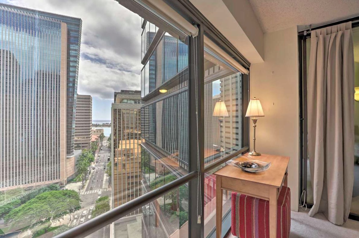 Building Photo - 1088 Bishop St