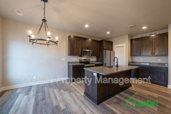 Building Photo - 1391 Pinecrest Trl