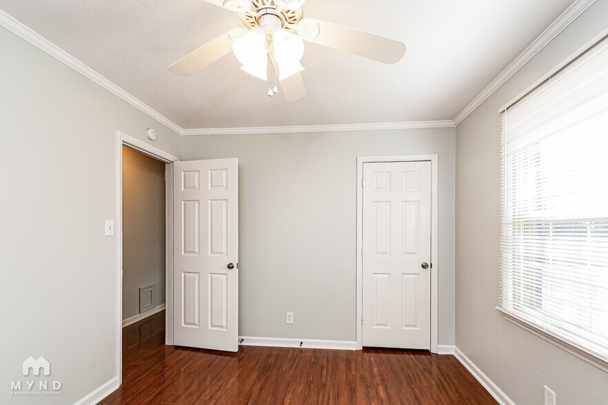 Building Photo - 1310 Worland Dr