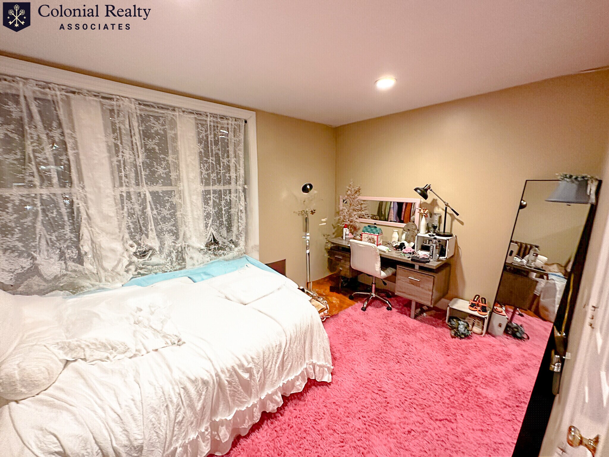 Building Photo - 72 Egmont St