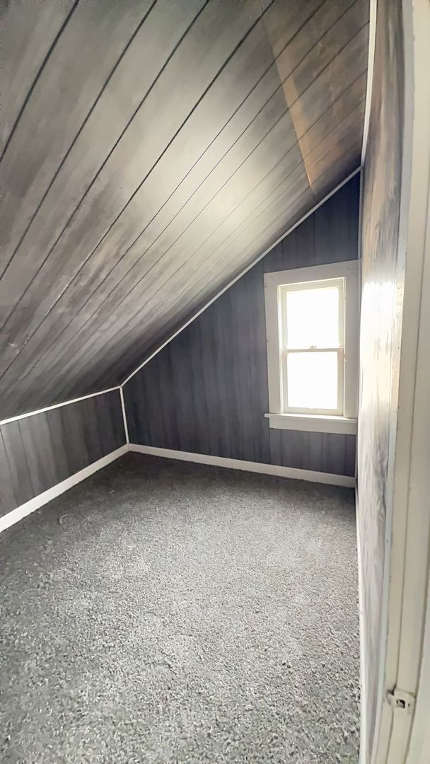 Building Photo - 3 Bedrooms with Fenced In Yard + Garage