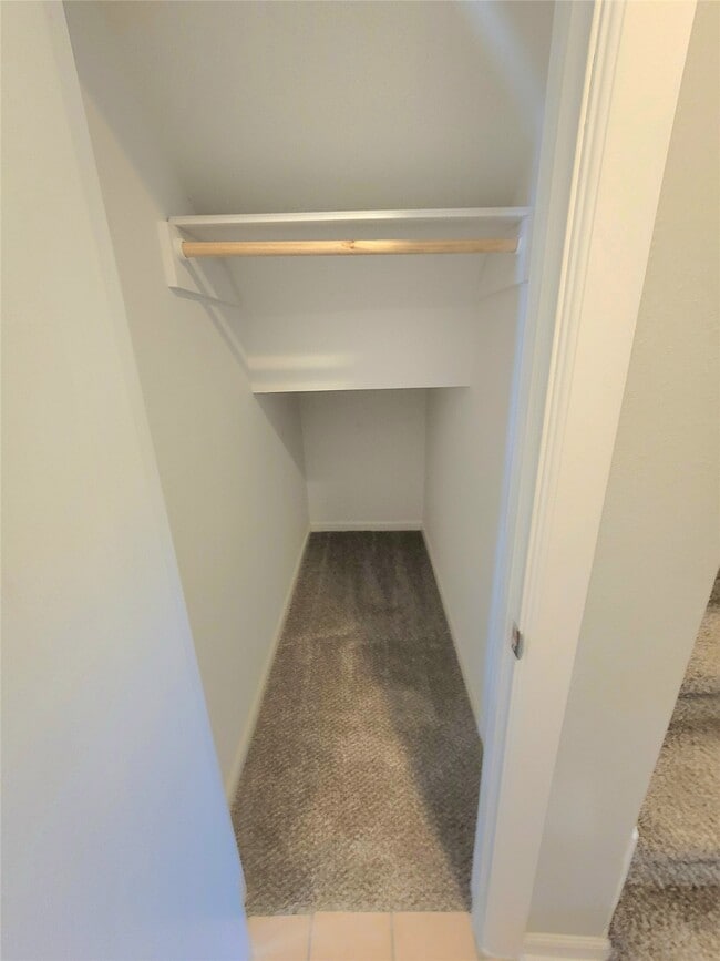 Building Photo - 5920 Arncliffe Dr