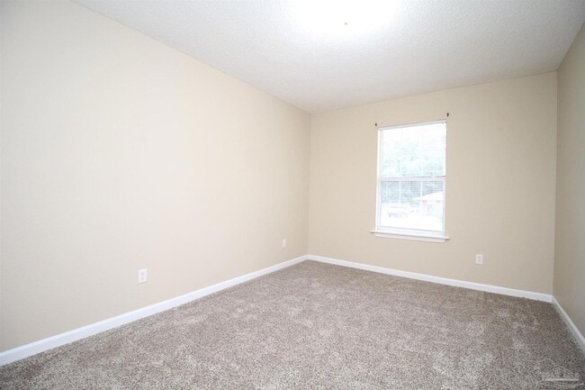 Building Photo - 6845 Roundup Ln