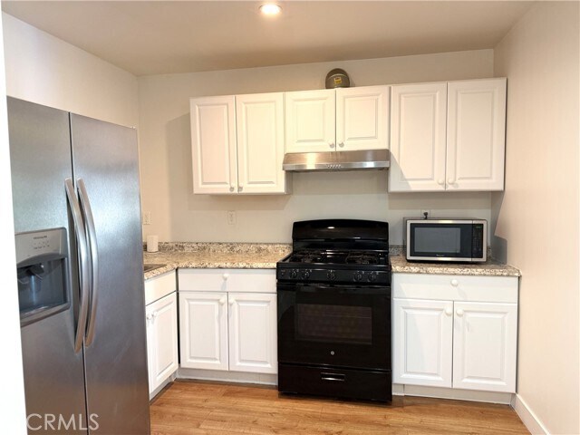 Building Photo - 22942 Cass Ave