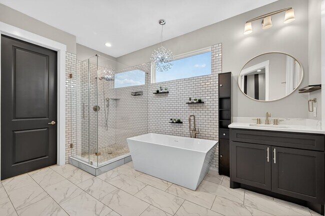 Building Photo - 4508 Hardy St