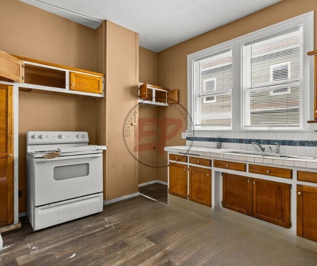 Building Photo - 2214 Gorman Ave