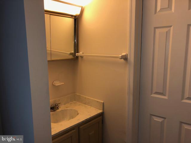 Building Photo - 5803 Portland Dr