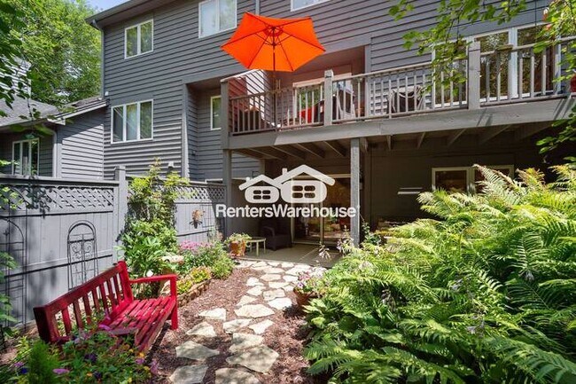 Building Photo - Available 12/1 - Beautiful Minnetonka Town...