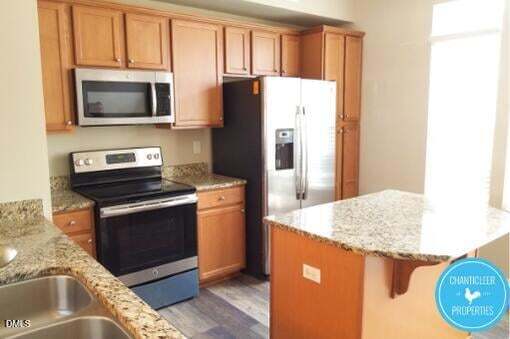 Building Photo - 506 Berry Chase Way