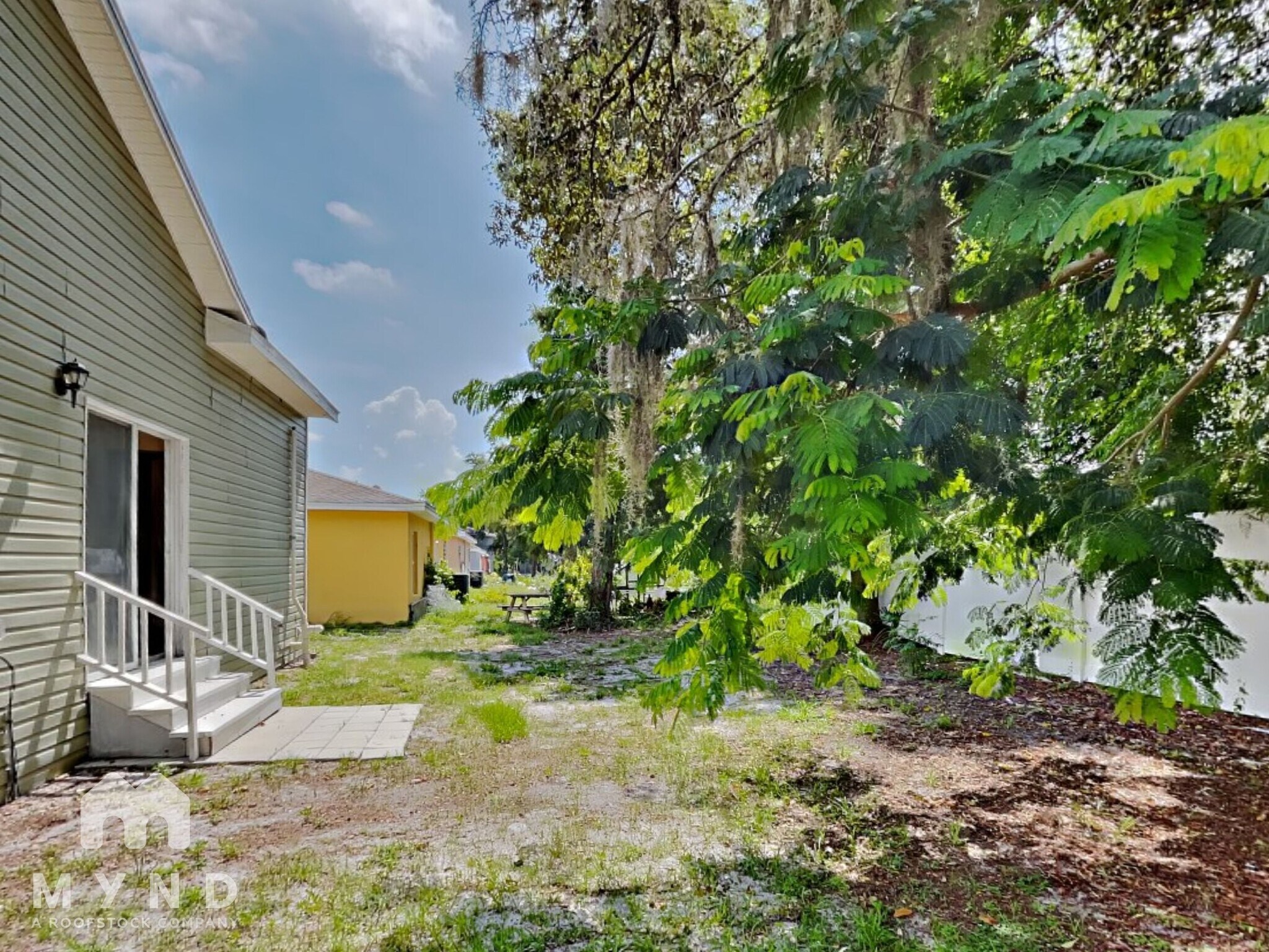 Building Photo - 3217 Spooner Dr