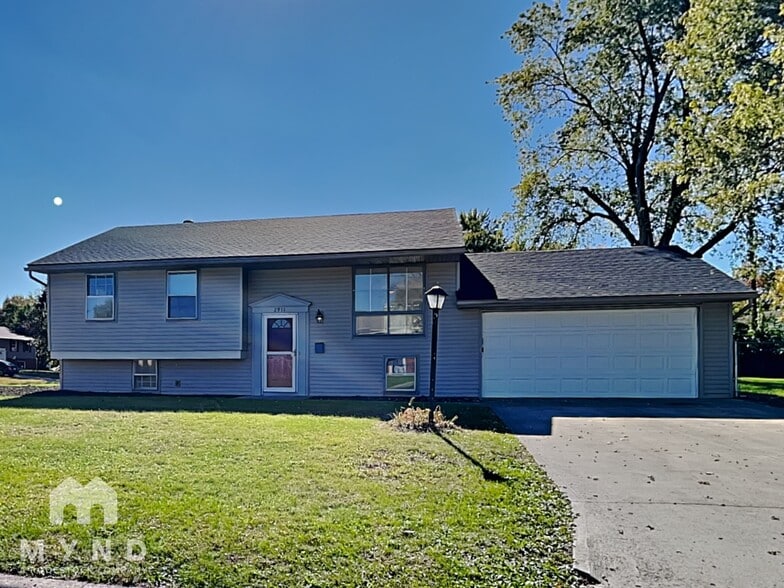 Primary Photo - 2911 N Gresham Rd