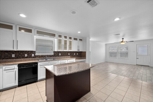 Building Photo - 2624 Grand Gulf Rd