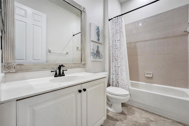 Building Photo - 7421 NW 115th Terrace