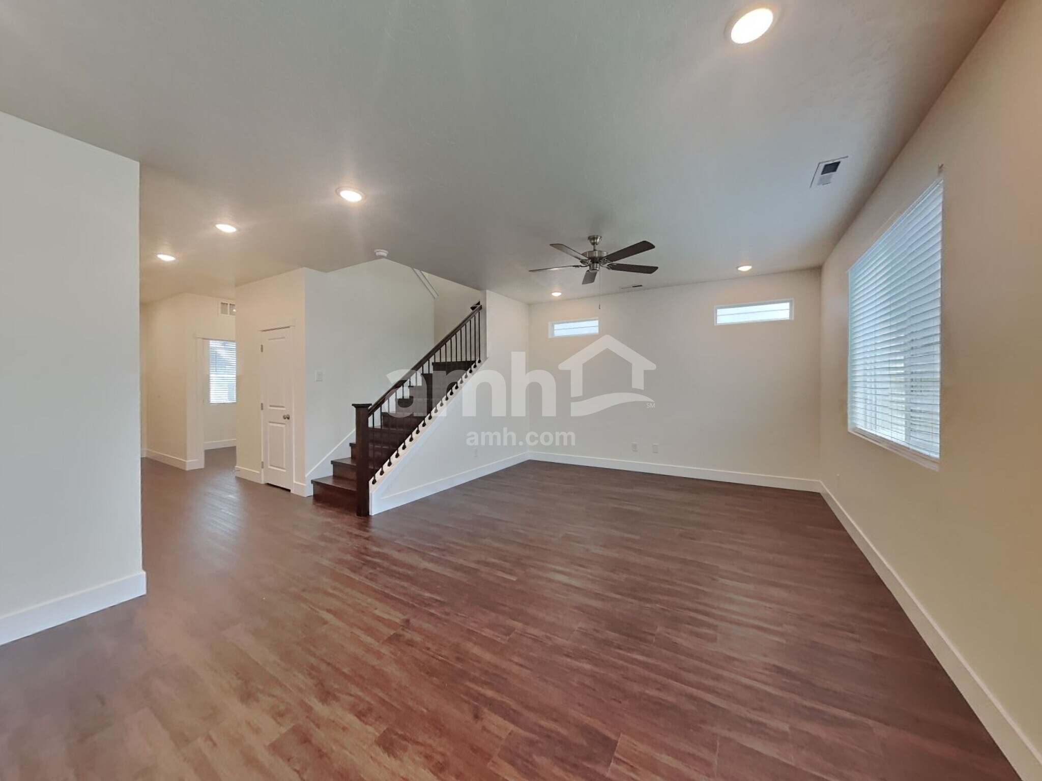 Building Photo - 1465 N Alderleaf Rd