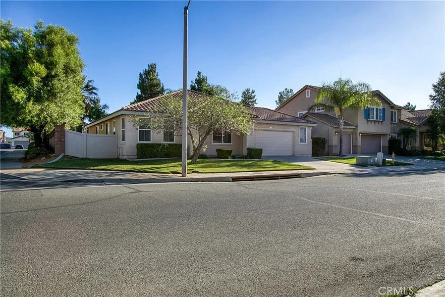 Building Photo - 1673 Jade Moon Ln