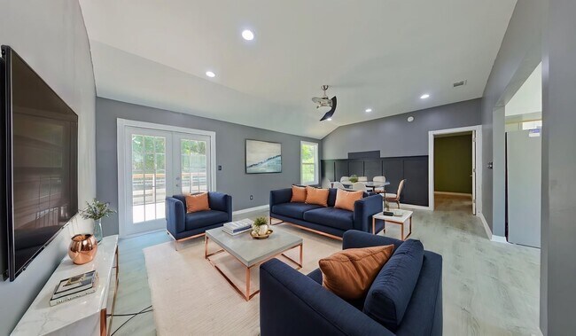 Building Photo - 415 Juniper Dr