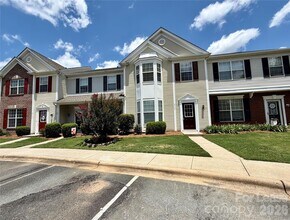 Building Photo - 2754 Thornbush Ct