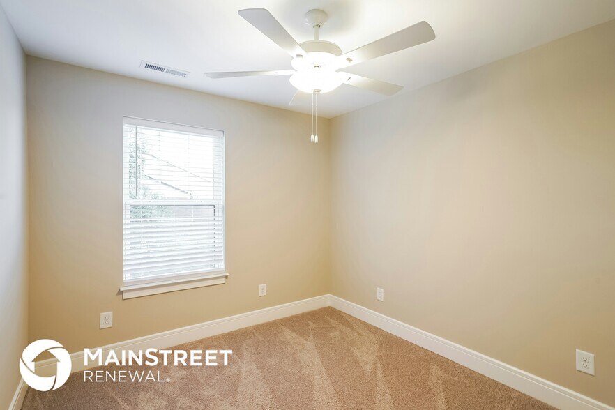 Building Photo - 158 Noble Pk Cir