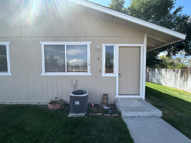 Primary Photo - 1183 Town House Cir