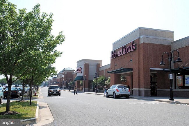 Building Photo - 8120 Cooper St