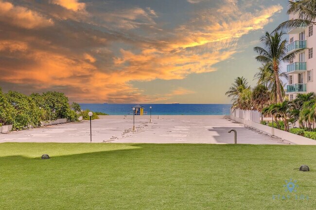 Building Photo - 3801 S Ocean Dr