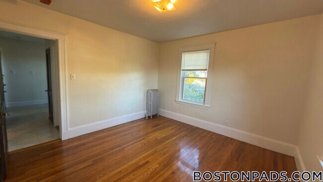 Building Photo - 155 Summer St