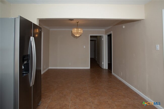 Building Photo - 1405 Missouri Ave