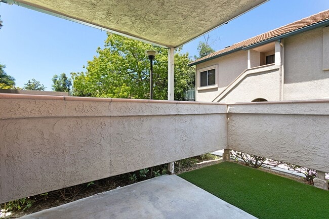 Building Photo - "The Falls" in West Rancho Bernardo