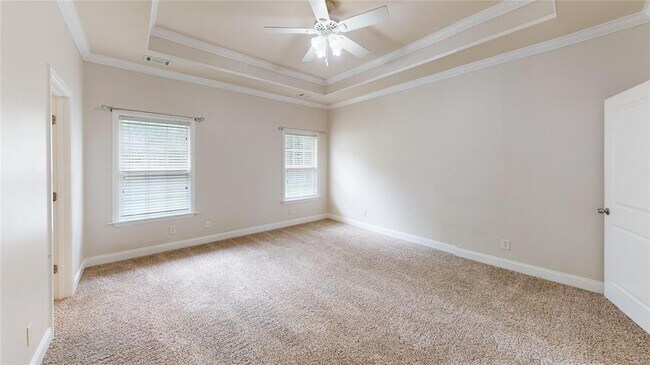 Building Photo - 414 Runway Dr