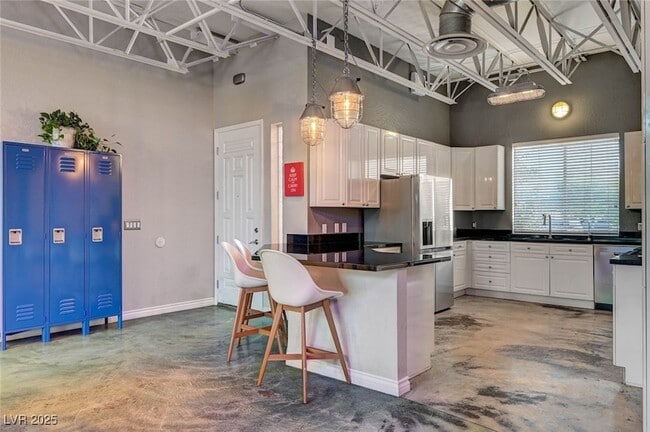 Building Photo - 5096 Thunder River Cir