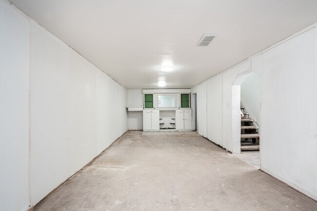 Building Photo - 2914 Frederickson St
