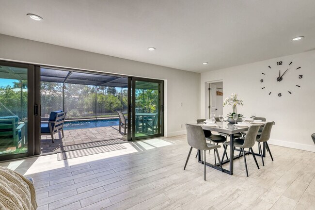 Building Photo - 106 Playmore Dr