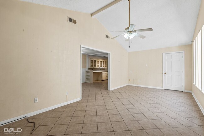 Building Photo - 3401 Palmdale Pl