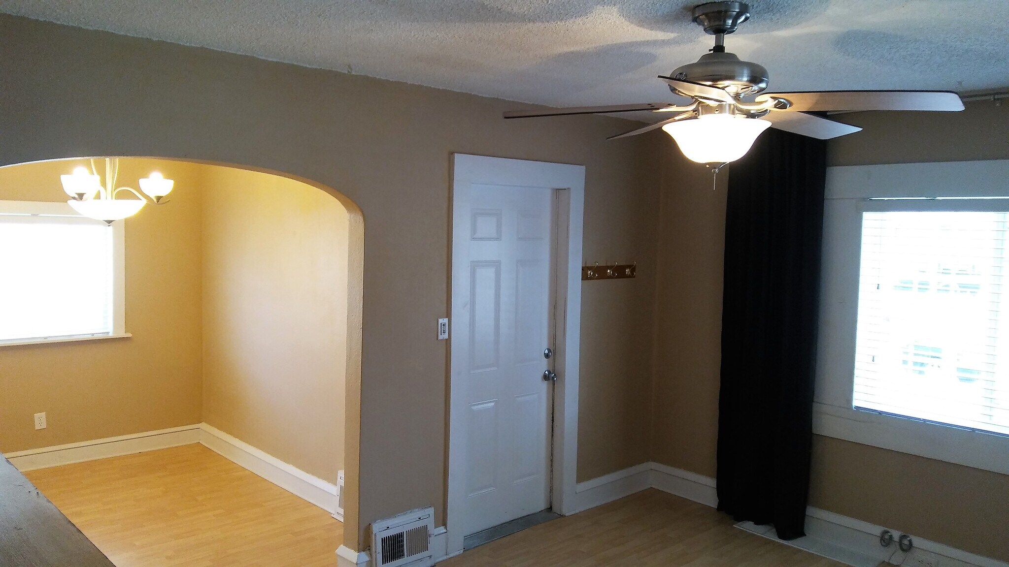 archway to dining room - 114 Walnut Street