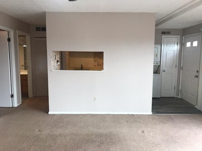 Building Photo - 2500 Warsaw Ave