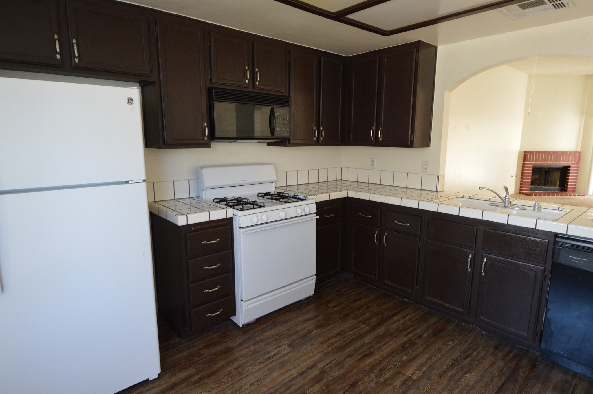 Building Photo - 3144 Mediterranean Dr