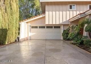 Building Photo - 1885 Fallview Rd