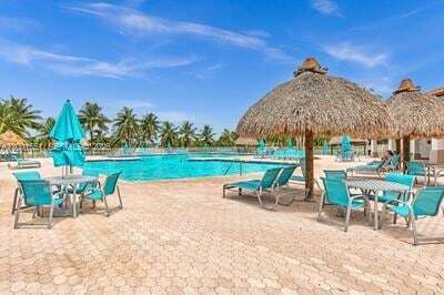 Building Photo - 4104 Pine Ridge Ln