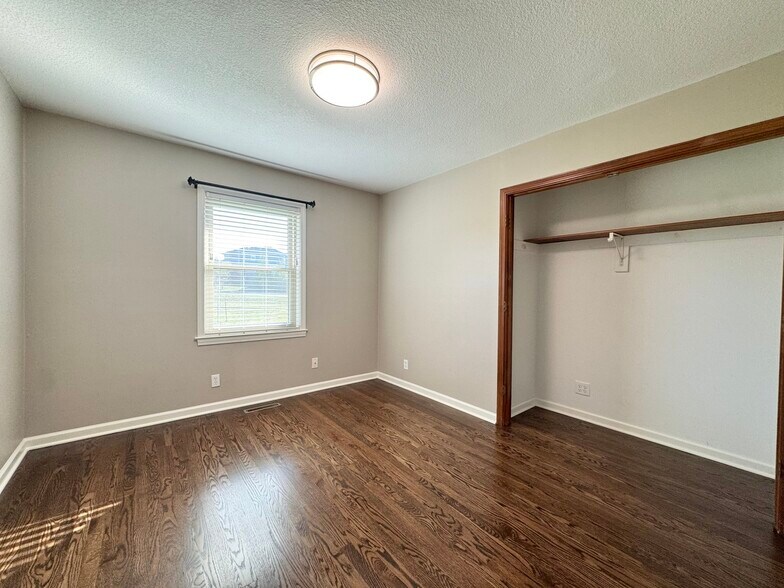 Building Photo - 10300 W 164th St